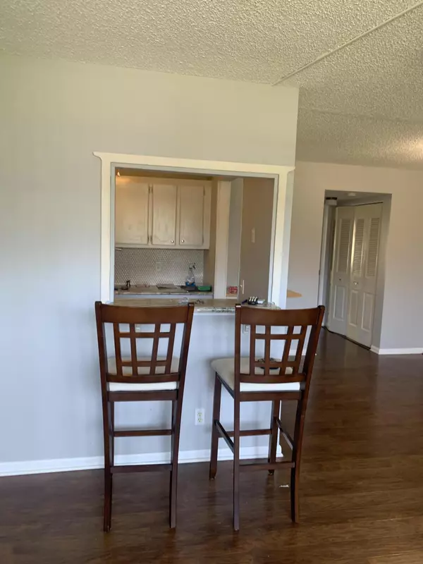 West Palm Beach, FL 33417,376 Windsor Q