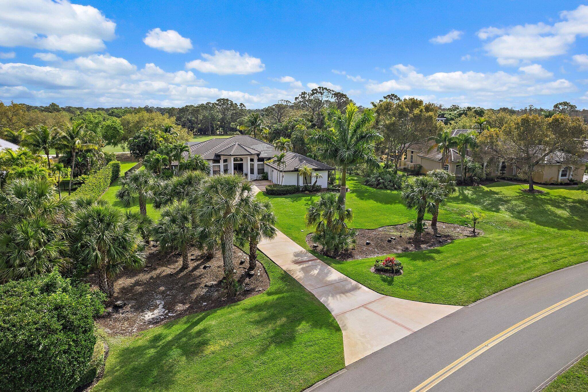 18715 SE W Old Trail DR, Jupiter, FL 33478