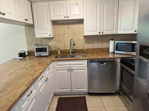 Fort Pierce, FL 34949,4949 N Highway A1a 53