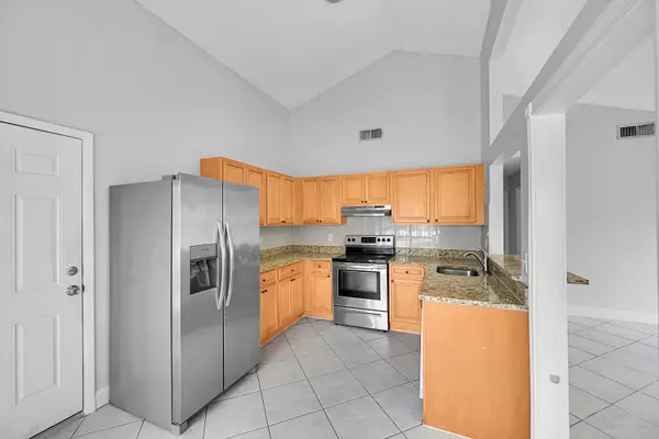 Boca Raton, FL 33433,8403 Garden Gate Place