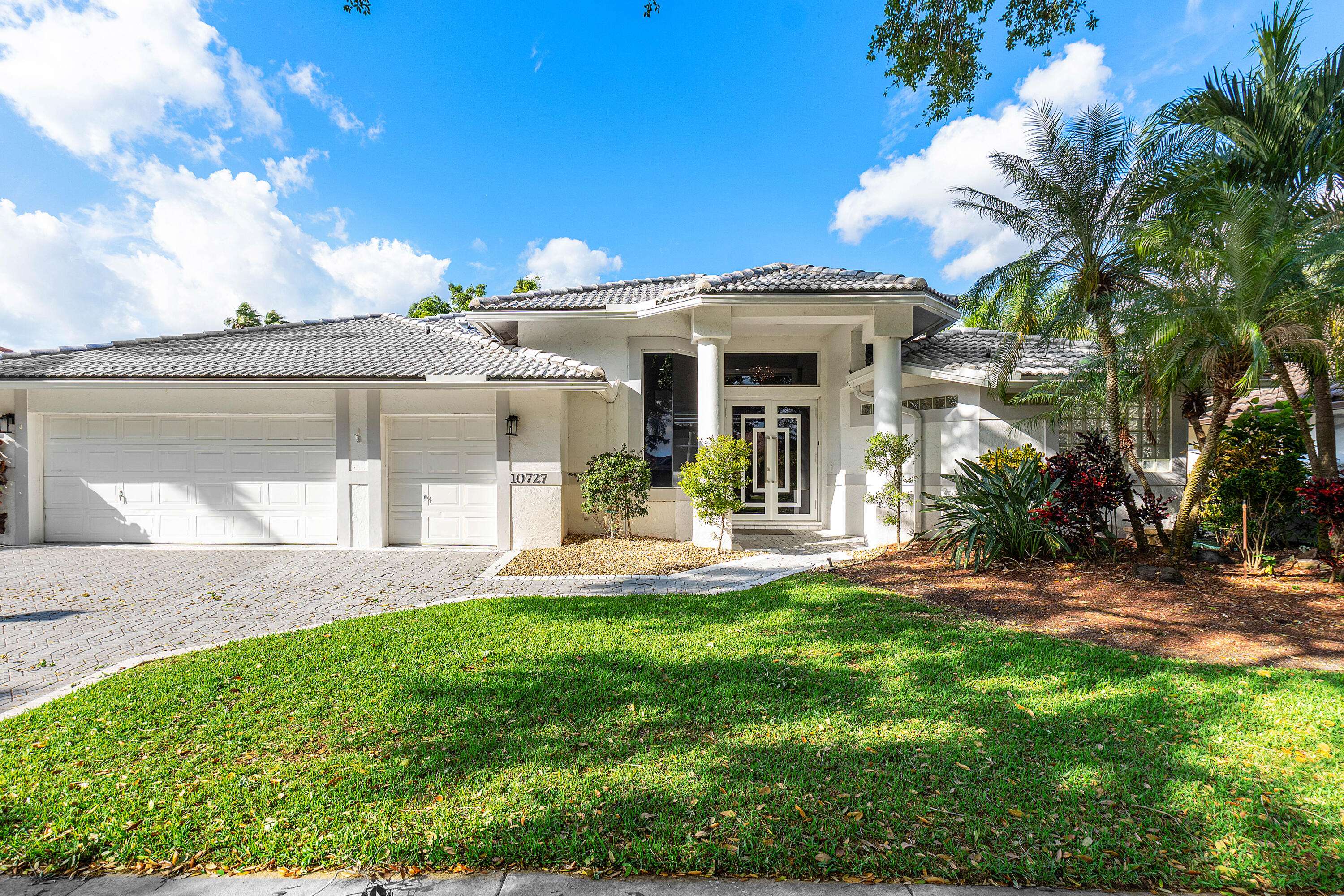 10727 Avenida Santa Ana, Boca Raton, FL 33498