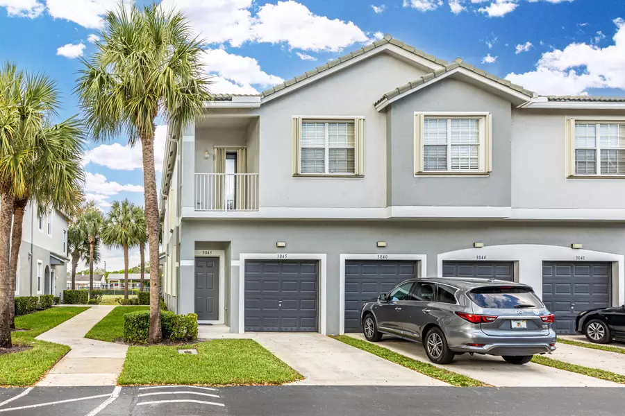 3045 Grandiflora DR, Greenacres, FL 33467