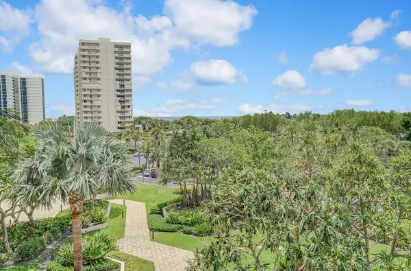 Boca Raton, FL 33431,4101 N Ocean BLVD D-408