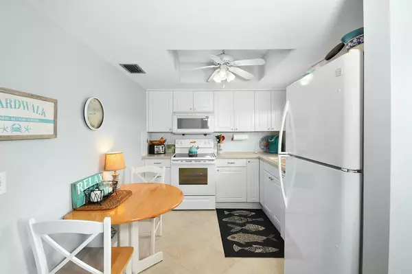 Stuart, FL 34996,2950 SE Ocean BLVD 132-6