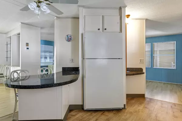 Boynton Beach, FL 33436,58001 Bahama Bay