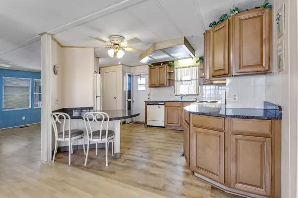 Boynton Beach, FL 33436,58001 Bahama Bay