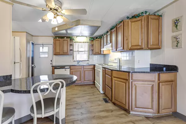 Boynton Beach, FL 33436,58001 Bahama Bay