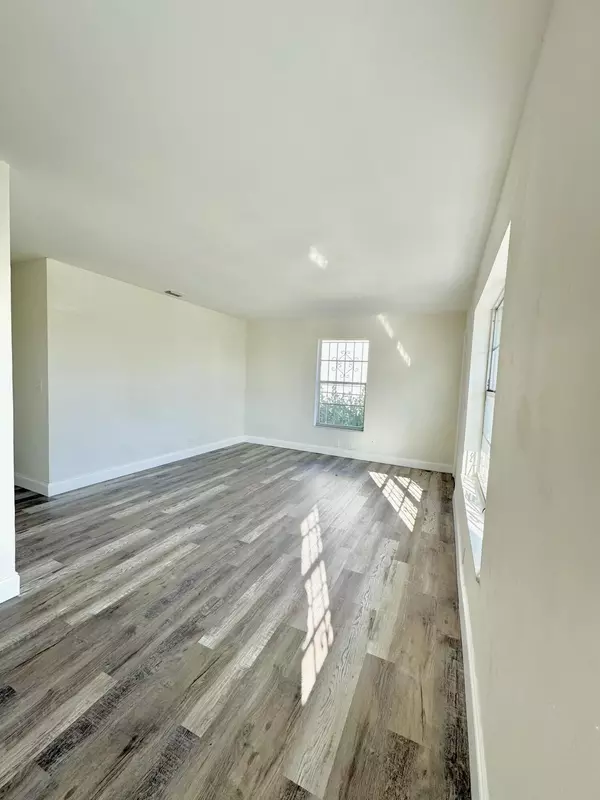 Riviera Beach, FL 33404,1146 W 24th ST