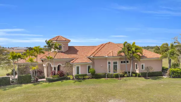 408 SE Fascino CIR, Port Saint Lucie, FL 34984