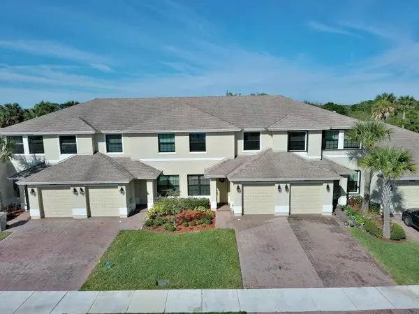 10087 W Villa CIR, Vero Beach, FL 32966