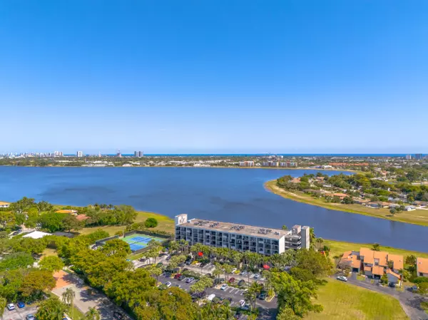 West Palm Beach, FL 33401,1830 Embassy DR 502