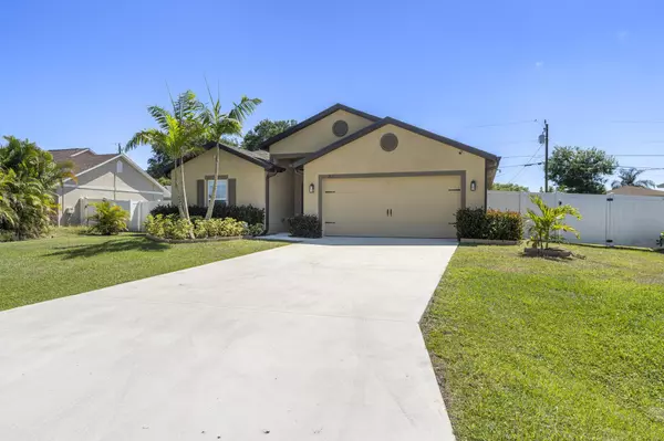 Port Saint Lucie, FL 34987,712 SW Mccullough AVE