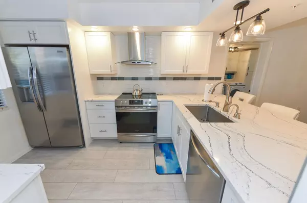 Jupiter, FL 33477,1001 Seafarer CIR 102