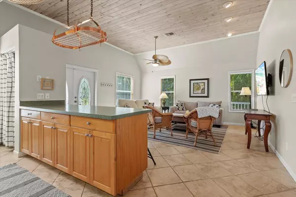 Stuart, FL 34997,4157 SE Bayview ST