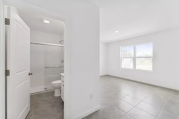 Port Saint Lucie, FL 34953,901 Alcantarra BLVD 21