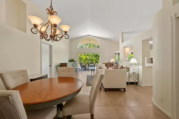 Wellington, FL 33414,15133 Oak Chase CT