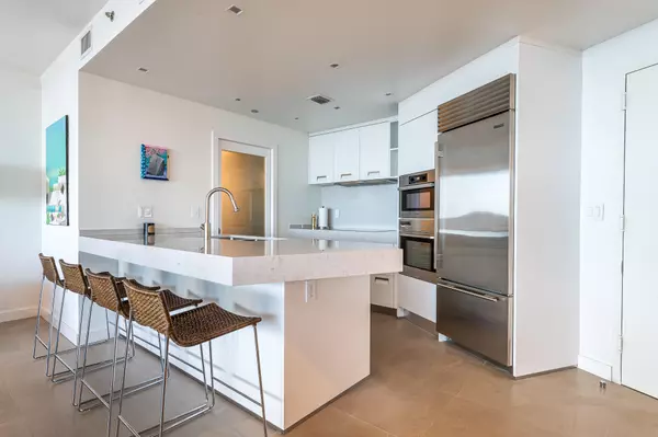 Miami Beach, FL 33139,400 Alton RD 1808