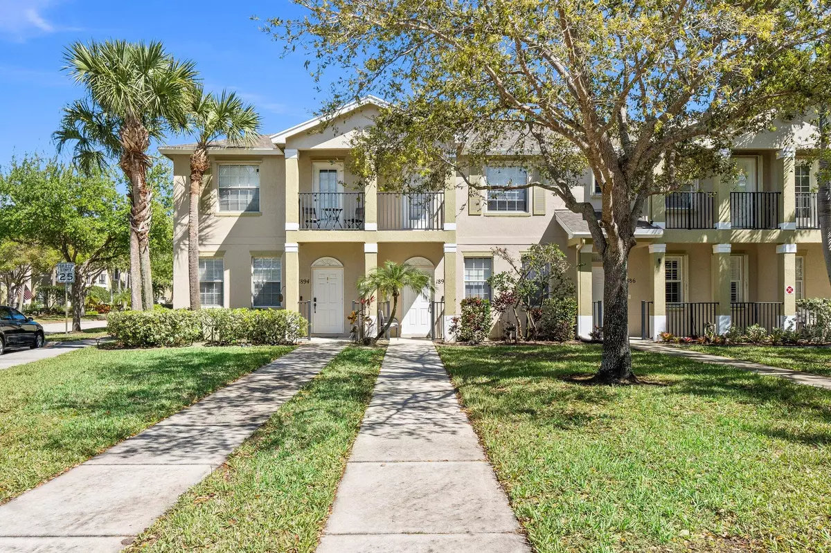 Port Saint Lucie, FL 34952,1890 SE Grand DR