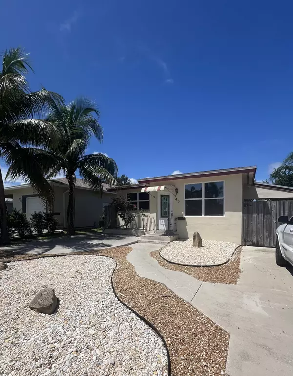 45 SE 14th ST 1-2, Dania, FL 33004