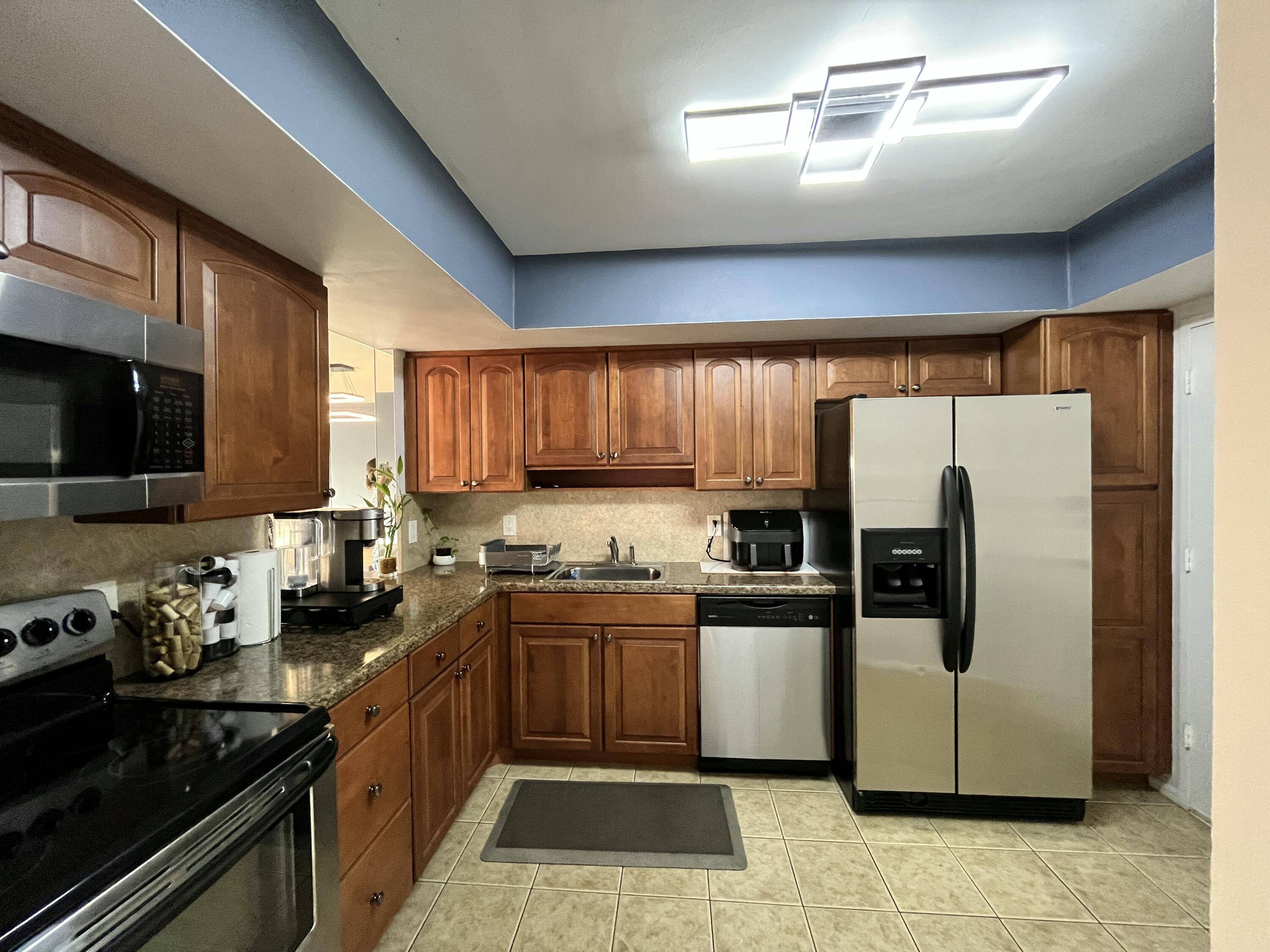 North Miami Beach, FL 33179,1301 NE Miami Gardens DR 1103w