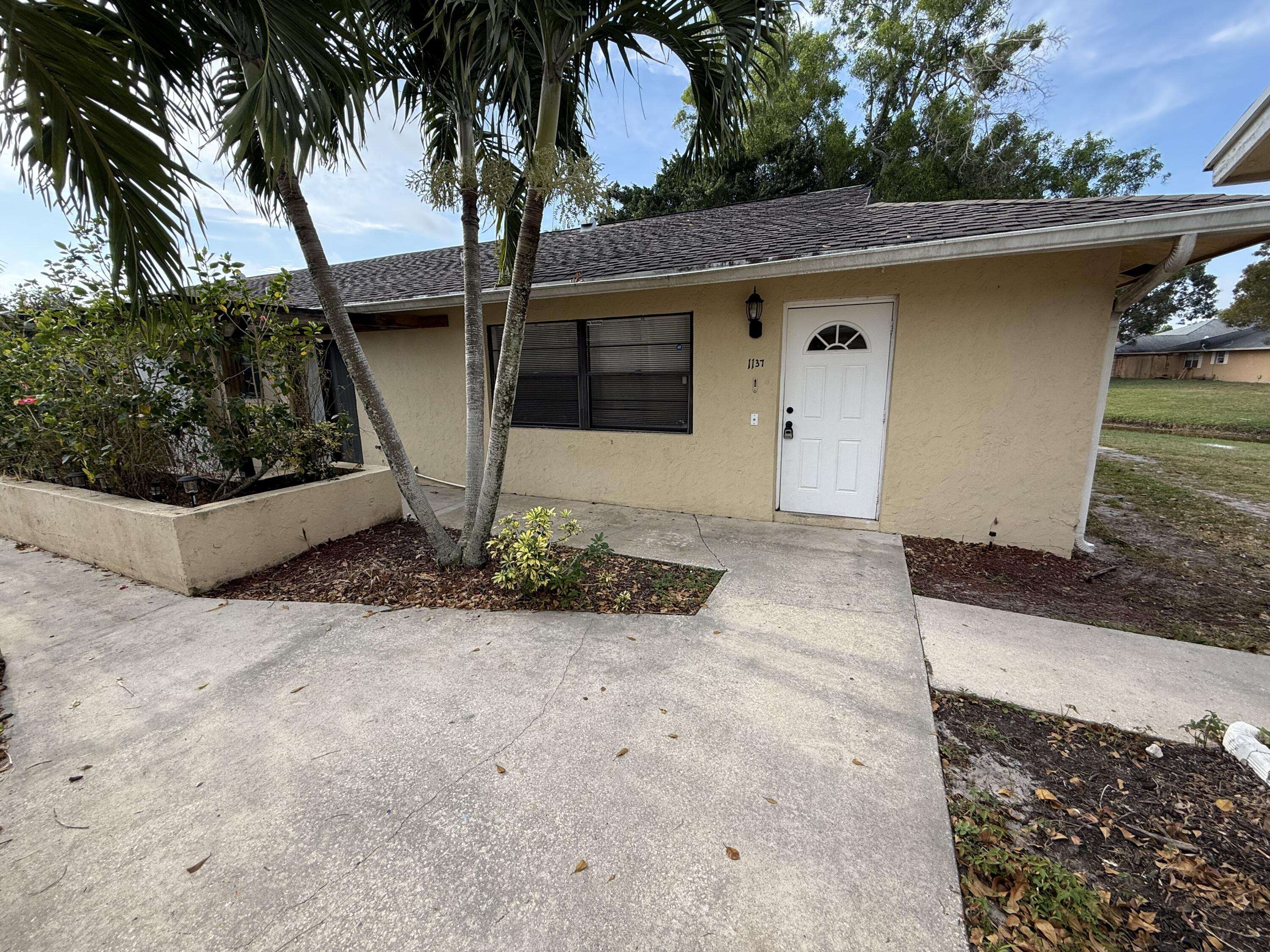 1137 White Pine DR 1137, Wellington, FL 33414