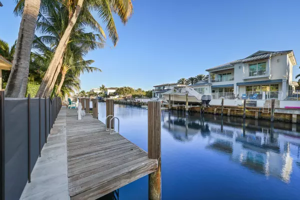 Boca Raton, FL 33487,720 NE 69th ST