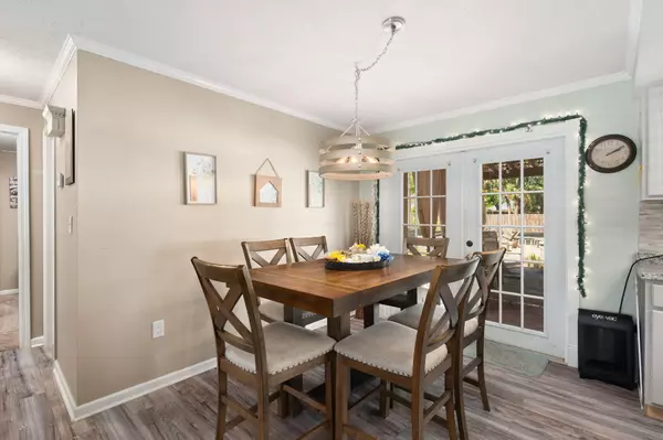 Fort Pierce, FL 34951,7406 James RD