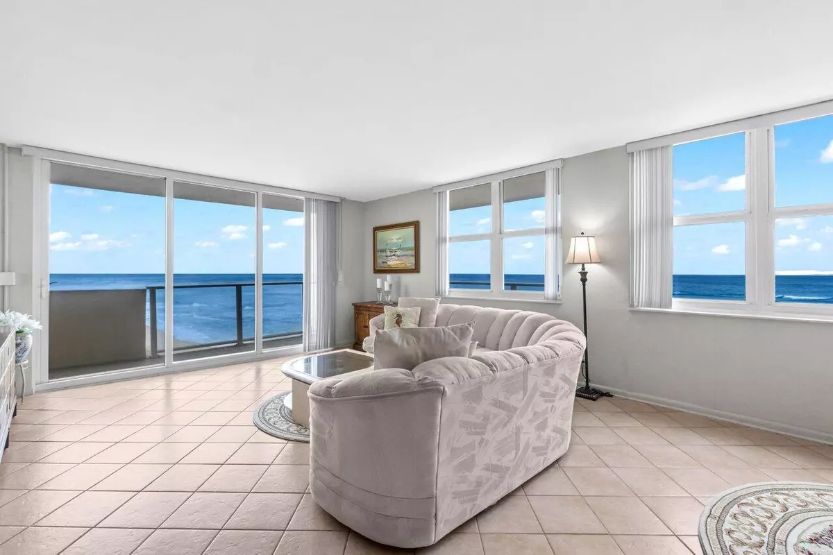 Singer Island, FL 33404,5440 N Ocean DR 206