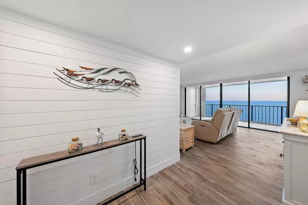 Jensen Beach, FL 34957,8750 S Ocean DR 1435