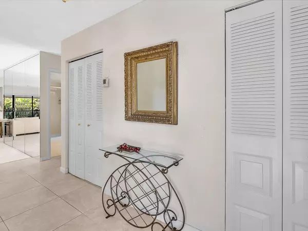 Boca Raton, FL 33433,21691 Tall Palm Circle 3b