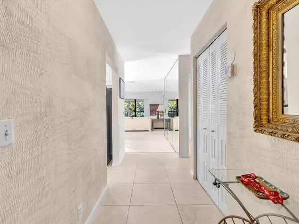 Boca Raton, FL 33433,21691 Tall Palm Circle 3b