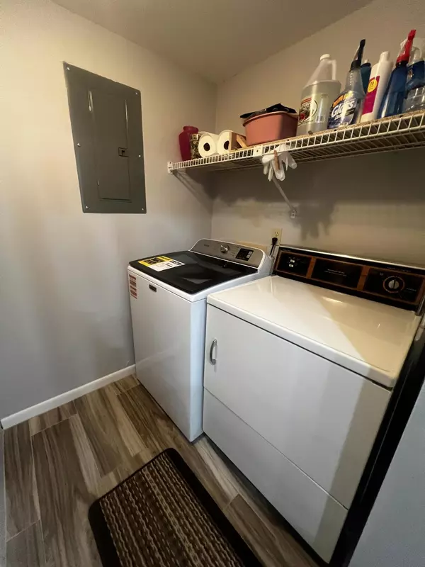 Greenacres, FL 33463,408 Pine Glen LN C-2