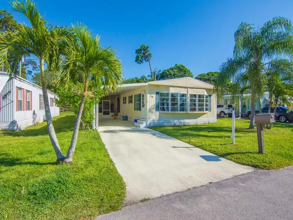 Port Saint Lucie, FL 34952,49 Camino Del Rio