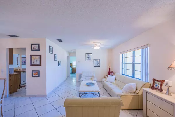 Boca Raton, FL 33496,9235 Saddlecreek DR