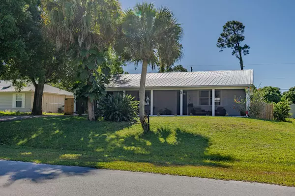 Vero Beach, FL 32962,1415 SW 16th CT