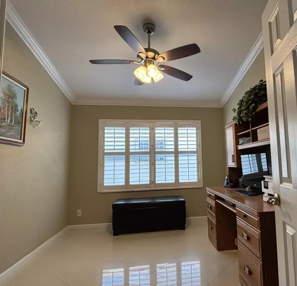 Boynton Beach, FL 33437,10587 Tropical Breeze LN