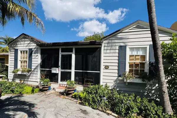 525 Flamingo DR, West Palm Beach, FL 33401