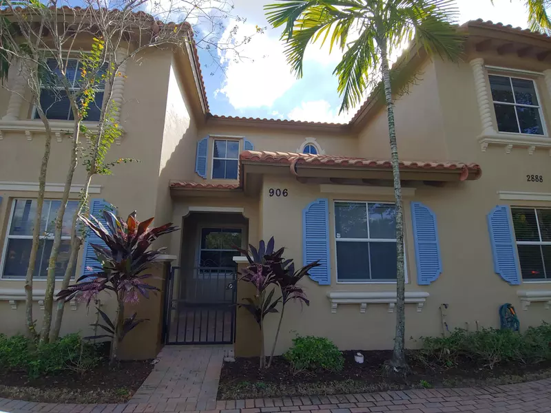 2888 Hidden Hills RD 906, West Palm Beach, FL 33411
