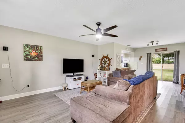 Port Saint Lucie, FL 34983,337 SW Fairway AVE