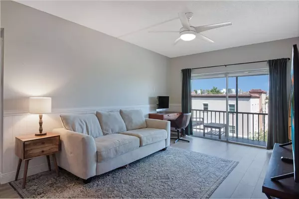 Boca Raton, FL 33432,290 W Palmetto Park RD 409