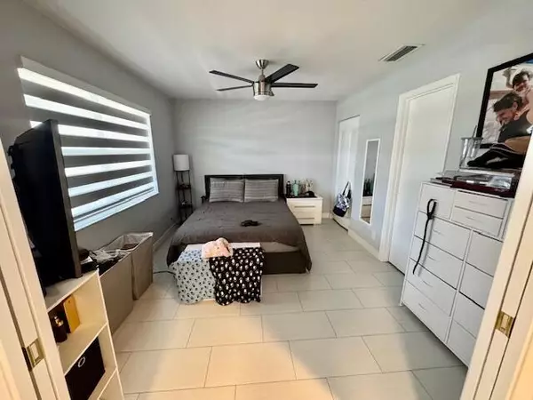 Delray Beach, FL 33445,2510 Black Olive BLVD 203