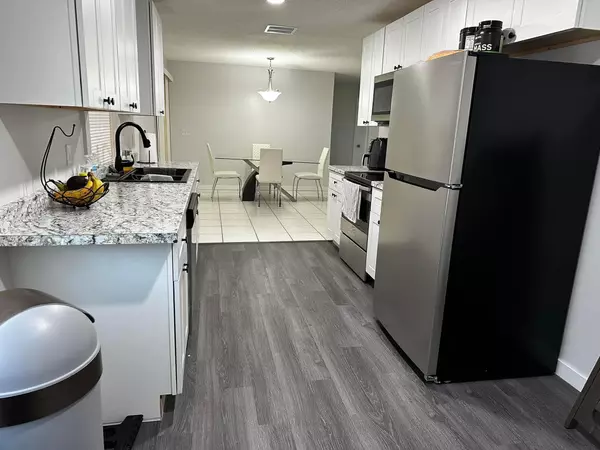 141 SW Duval AVE,  Port Saint Lucie,  FL 34983