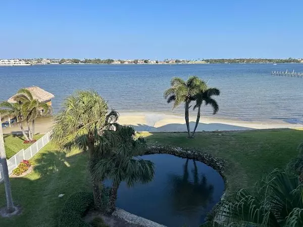 Hypoluxo, FL 33462,8200 Lakeshore 4060 DR 4060