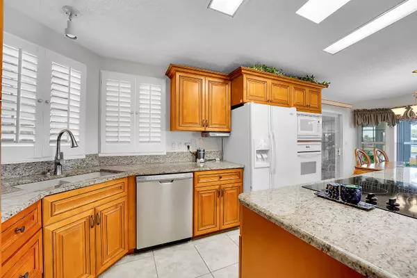 Port Saint Lucie, FL 34952,3700 Hydrilla CT