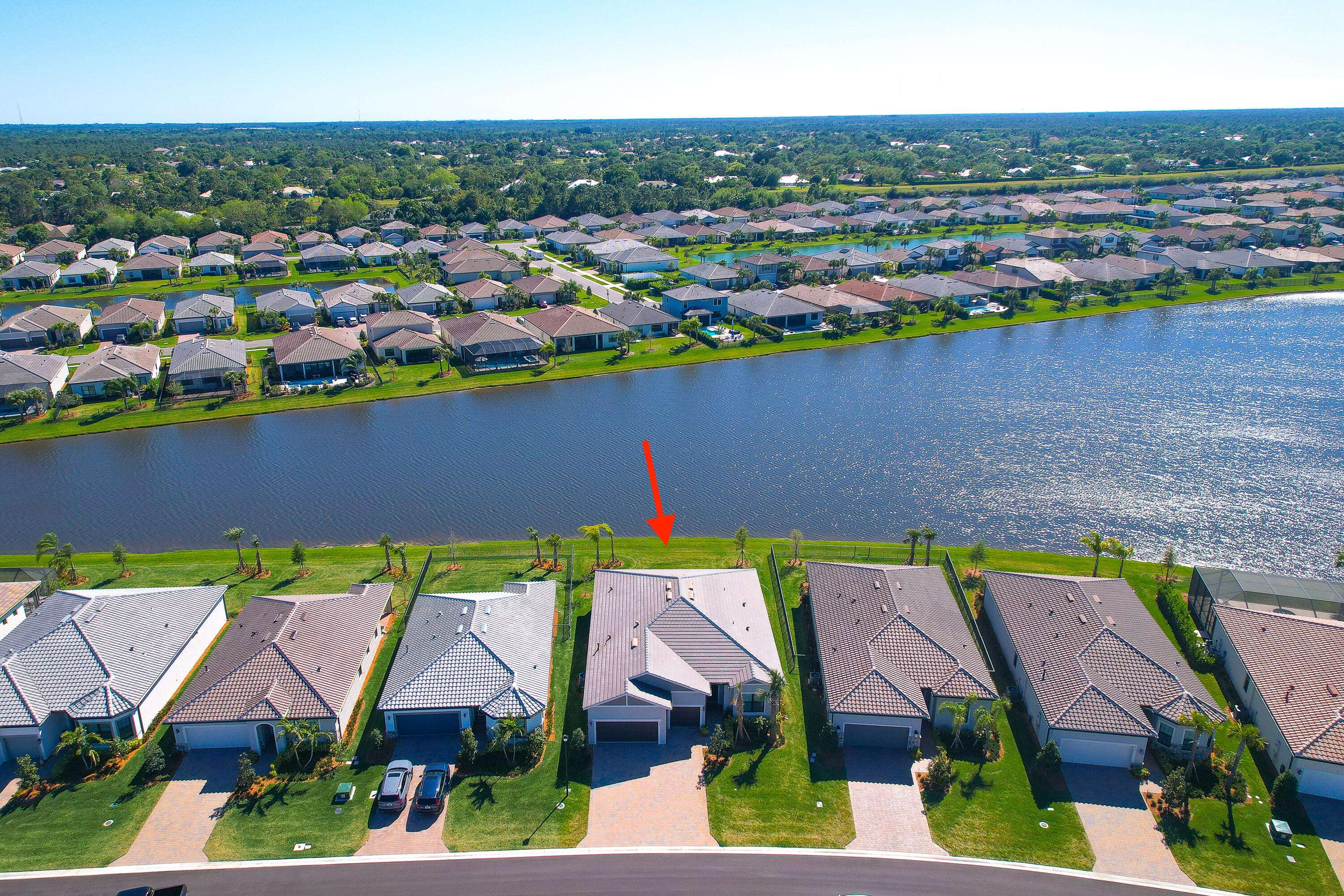 Port Saint Lucie, FL 34984,802 SE Courances DR