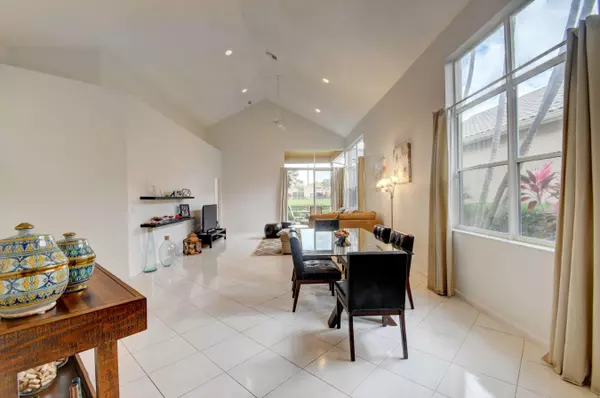 Boca Raton, FL 33496,2479 NW 66th DR