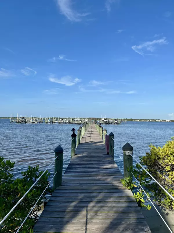 Stuart, FL 34994,2010 NW Estuary CT
