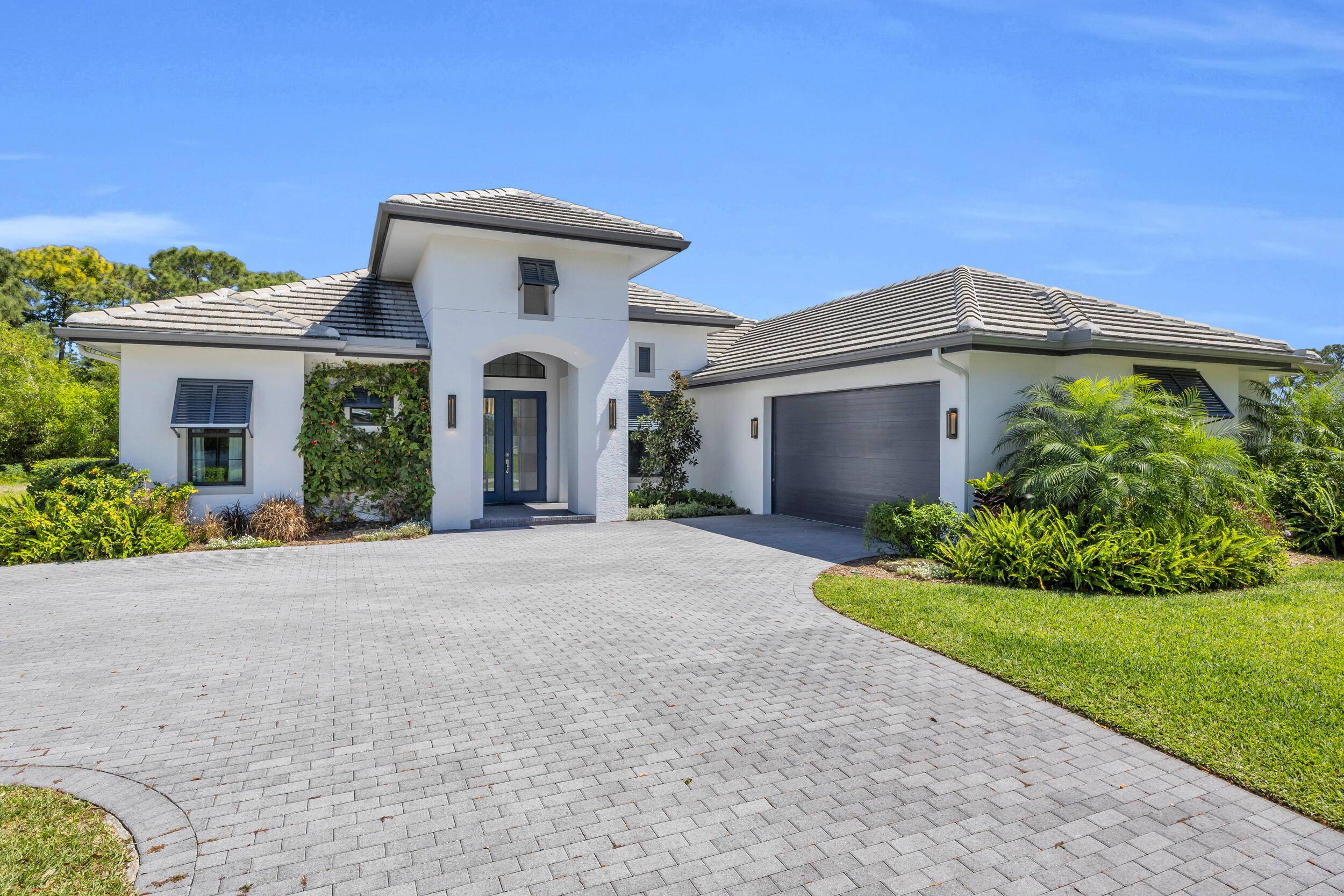 10461 SE Scrub Jay LN, Hobe Sound, FL 33455