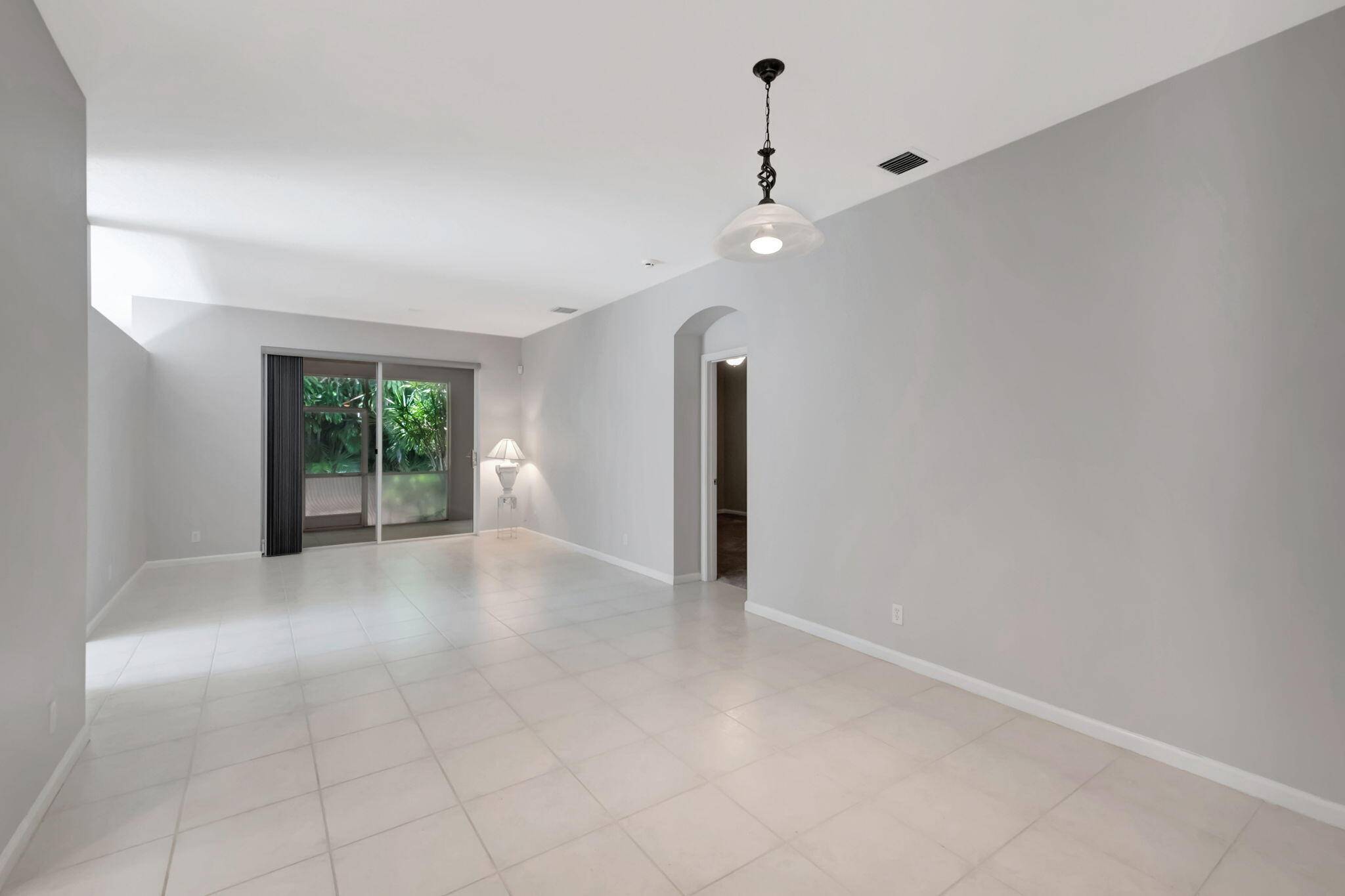 Boynton Beach, FL 33437,5916 Seashell TER