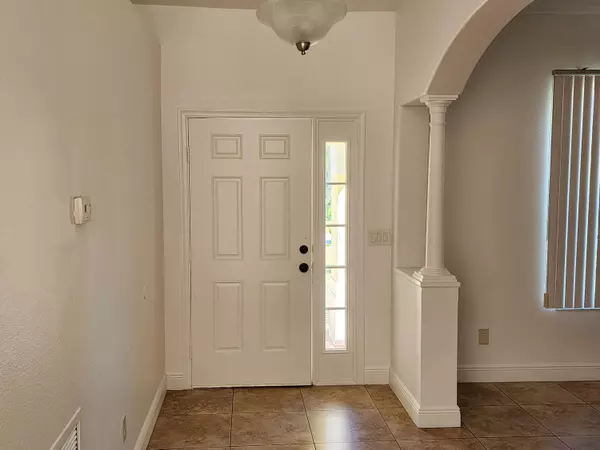 Port Saint Lucie, FL 34953,2048 SW Driftwood ST